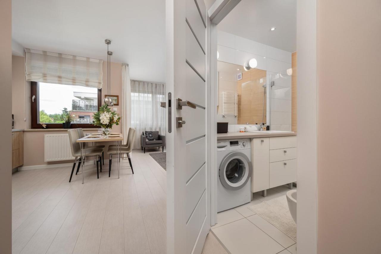 Wroclaw Dabie Silver By Renters Exterior photo